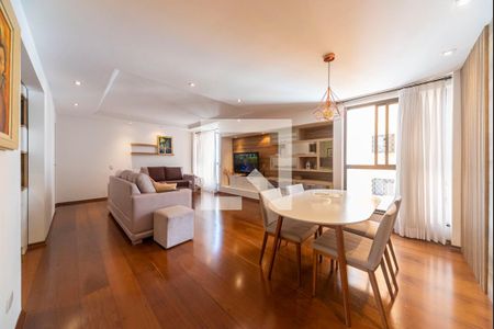 Apartamento para alugar com 118m², 3 quartos e 1 vaga Apartamento para alugar com 118m², 3 quartos e 1 vagaSala