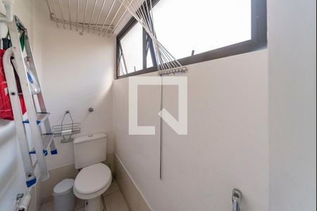 Apartamento para alugar com 118m², 3 quartos e 1 vaga Apartamento para alugar com 118m², 3 quartos e 1 vagaBanheiro de Serviço