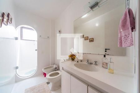 Apartamento para alugar com 118m², 3 quartos e 1 vaga Apartamento para alugar com 118m², 3 quartos e 1 vagaBanheiro Social