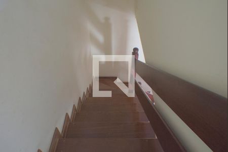 Escada de casa à venda com 3 quartos, 140m² em Ponte Preta, Campinas