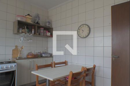 Casa à venda com 140m², 3 quartos e 1 vaga Casa à venda com 140m², 3 quartos e 1 vagaCozinha