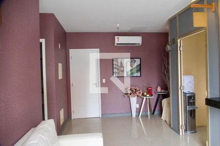Sala de apartamento para alugar com 2 quartos, 67m² em Barra da Tijuca, Rio de Janeiro