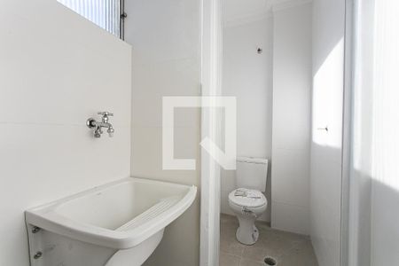 Apartamento para alugar com 68m², 2 quartos e 1 vaga Apartamento para alugar com 68m², 2 quartos e 1 vagaBanheiro de Serviço