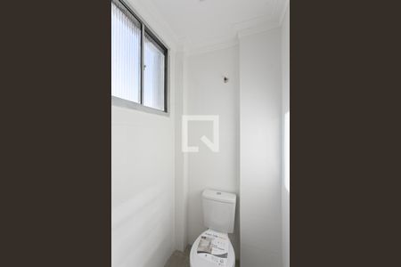 Apartamento para alugar com 68m², 2 quartos e 1 vaga Apartamento para alugar com 68m², 2 quartos e 1 vagaBanheiro de Serviço