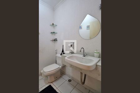 Casa para alugar com 387m², 3 quartos e 1 vagaBanheiro Social 1