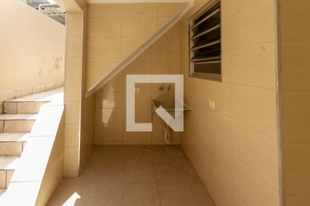 Casa para alugar com 140m², 2 quartos e 1 vagaÁrea de Serviço