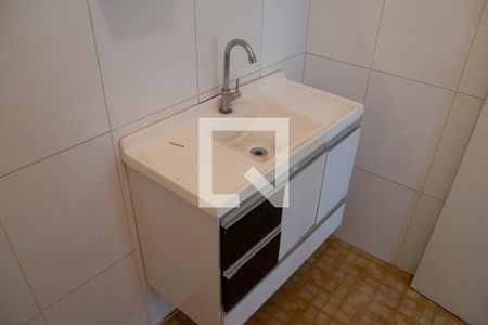 Casa à venda com 110m², 3 quartos e 1 vaga Casa à venda com 110m², 3 quartos e 1 vagaBanheiro 2