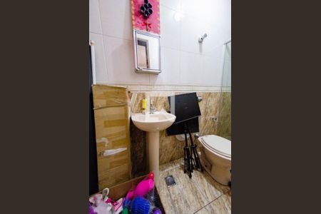 Casa para alugar com 300m², 4 quartos e 4 vagas Casa para alugar com 300m², 4 quartos e 4 vagasBanheiro de serviço