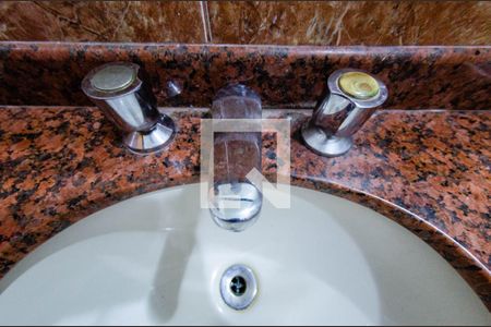 Casa para alugar com 300m², 4 quartos e 4 vagas Casa para alugar com 300m², 4 quartos e 4 vagasBanheiro