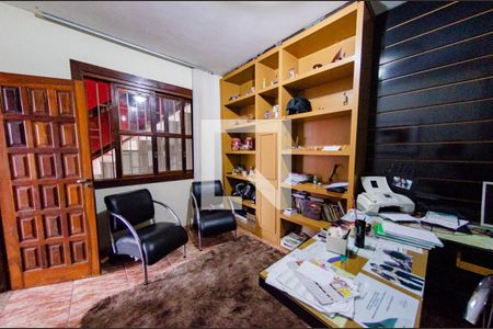 Casa para alugar com 300m², 4 quartos e 4 vagas Casa para alugar com 300m², 4 quartos e 4 vagasEscitório