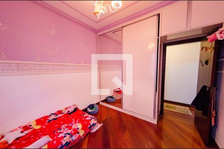 Casa para alugar com 300m², 4 quartos e 4 vagas Casa para alugar com 300m², 4 quartos e 4 vagasQuarto 1