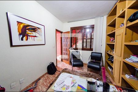 Casa para alugar com 300m², 4 quartos e 4 vagas Casa para alugar com 300m², 4 quartos e 4 vagasEscitório