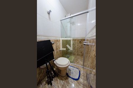 Casa para alugar com 300m², 4 quartos e 4 vagas Casa para alugar com 300m², 4 quartos e 4 vagasBanheiro de serviço