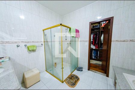 Casa para alugar com 300m², 4 quartos e 4 vagas Casa para alugar com 300m², 4 quartos e 4 vagasBanheiro suíte