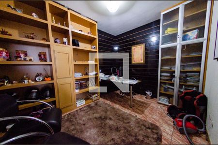 Casa para alugar com 300m², 4 quartos e 4 vagas Casa para alugar com 300m², 4 quartos e 4 vagasEscitório