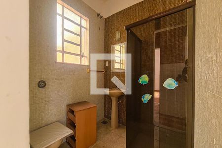 Casa à venda com 218m², 2 quartos e 1 vagaBanheiro de Serviço