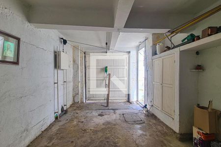 Casa à venda com 218m², 2 quartos e 1 vagaGaragem