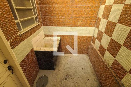 Casa à venda com 218m², 2 quartos e 1 vagaÁrea de Serviço 2