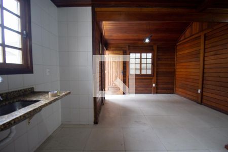 Casa de condomínio à venda com 70m², 2 quartos e 2 vagasCozinha