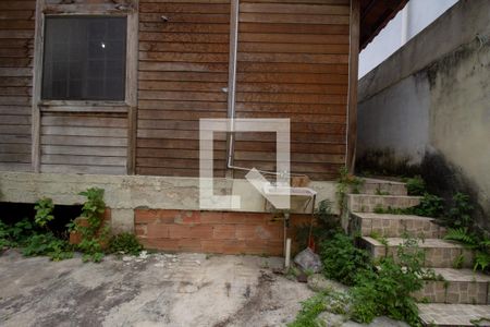 Casa de condomínio à venda com 70m², 2 quartos e 2 vagasQuintal dos Fundos