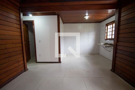 Casa de condomínio à venda com 70m², 2 quartos e 2 vagasSala