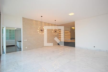 Casa à venda com 5 quartos, 1200m² em Vale dos Cristais, Nova Lima