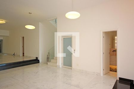 Casa à venda com 5 quartos, 1200m² em Vale dos Cristais, Nova Lima