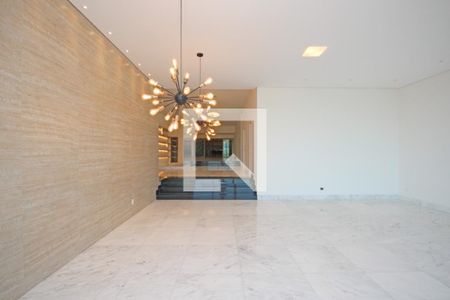 Casa à venda com 5 quartos, 1200m² em Vale dos Cristais, Nova Lima