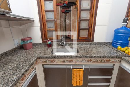 Casa à venda com 550m², 6 quartos e 2 vagas Casa à venda com 550m², 6 quartos e 2 vagasCozinha