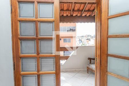 Casa à venda com 550m², 6 quartos e 2 vagas Casa à venda com 550m², 6 quartos e 2 vagasQuarto 2 - suíte