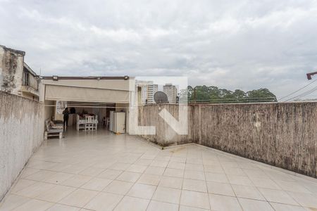 Casa à venda com 550m², 6 quartos e 2 vagas Casa à venda com 550m², 6 quartos e 2 vagasÁrea de lazer descoberta