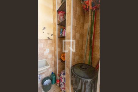 Casa à venda com 550m², 6 quartos e 2 vagas Casa à venda com 550m², 6 quartos e 2 vagasÁrea de serviço 1