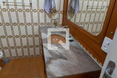 Apartamento para alugar com 110m², 3 quartos e sem vagaBanheiro