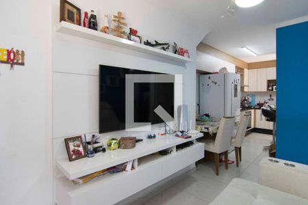 Sala de casa de condomínio para alugar com 2 quartos, 45m² em Vila Mazzei, São Paulo