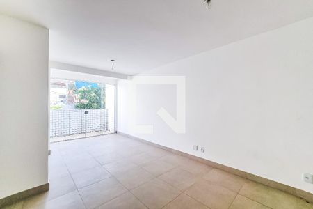 Sala de apartamento para alugar com 2 quartos, 137m² em Ouro Preto, Belo Horizonte