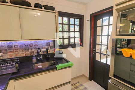Casa à venda com 150m², 4 quartos e 2 vagasCozinha