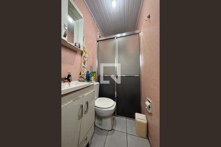 Banheiro de casa à venda com 2 quartos, 80m² em Feitoria, São Leopoldo
