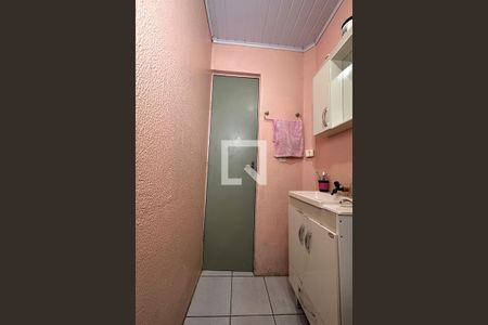 Banheiro de casa à venda com 2 quartos, 80m² em Feitoria, São Leopoldo