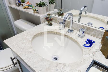 Apartamento à venda com 92m², 2 quartos e 2 vagasBanheiro 2 Pia