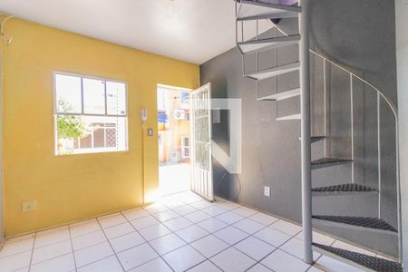Sala de casa de condomínio para alugar com 2 quartos, 65m² em Santo Antônio, Porto Alegre