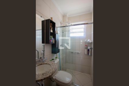 Apartamento à venda com 60m², 2 quartos e 1 vaga Apartamento à venda com 60m², 2 quartos e 1 vagaBanheiro