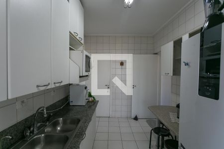Apartamento à venda com 195m², 2 quartos e 4 vagas Apartamento à venda com 195m², 2 quartos e 4 vagasCozinha