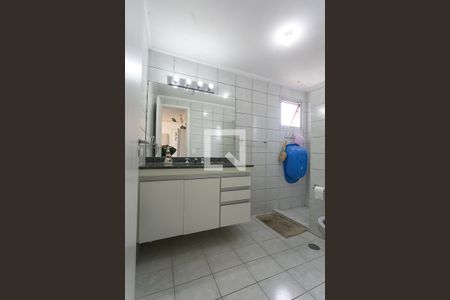 Apartamento à venda com 195m², 2 quartos e 4 vagas Apartamento à venda com 195m², 2 quartos e 4 vagasBanheiro da cobertura