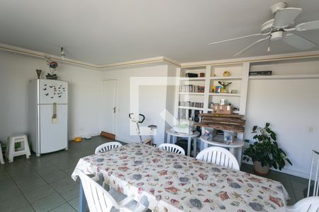 Apartamento à venda com 195m², 2 quartos e 4 vagas Apartamento à venda com 195m², 2 quartos e 4 vagasSala da cobertura