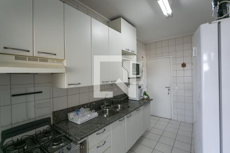 Apartamento à venda com 195m², 2 quartos e 4 vagas Apartamento à venda com 195m², 2 quartos e 4 vagasCozinha