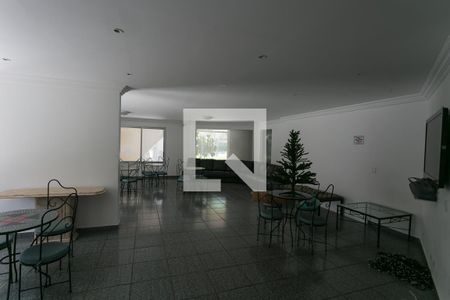 Apartamento à venda com 195m², 2 quartos e 4 vagas Apartamento à venda com 195m², 2 quartos e 4 vagasÁrea comum - Salão de festas