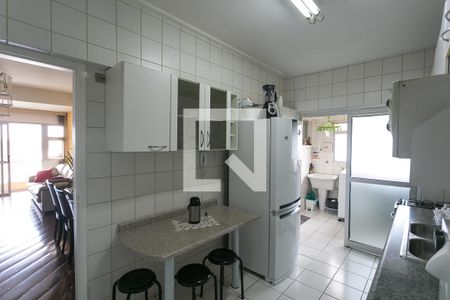 Apartamento à venda com 195m², 2 quartos e 4 vagas Apartamento à venda com 195m², 2 quartos e 4 vagasvCozinha