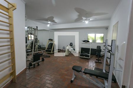 Apartamento à venda com 195m², 2 quartos e 4 vagas Apartamento à venda com 195m², 2 quartos e 4 vagasÁrea comum - Academia