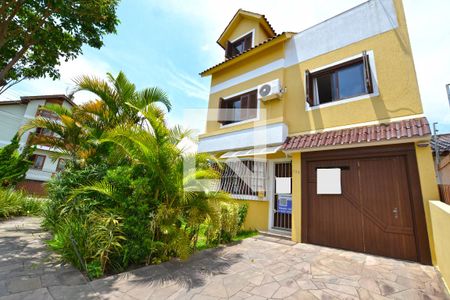 Casa à venda com 165m², 3 quartos e 1 vagaFachada