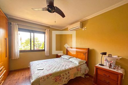 Suíte de casa à venda com 3 quartos, 165m² em Espírito Santo, Porto Alegre